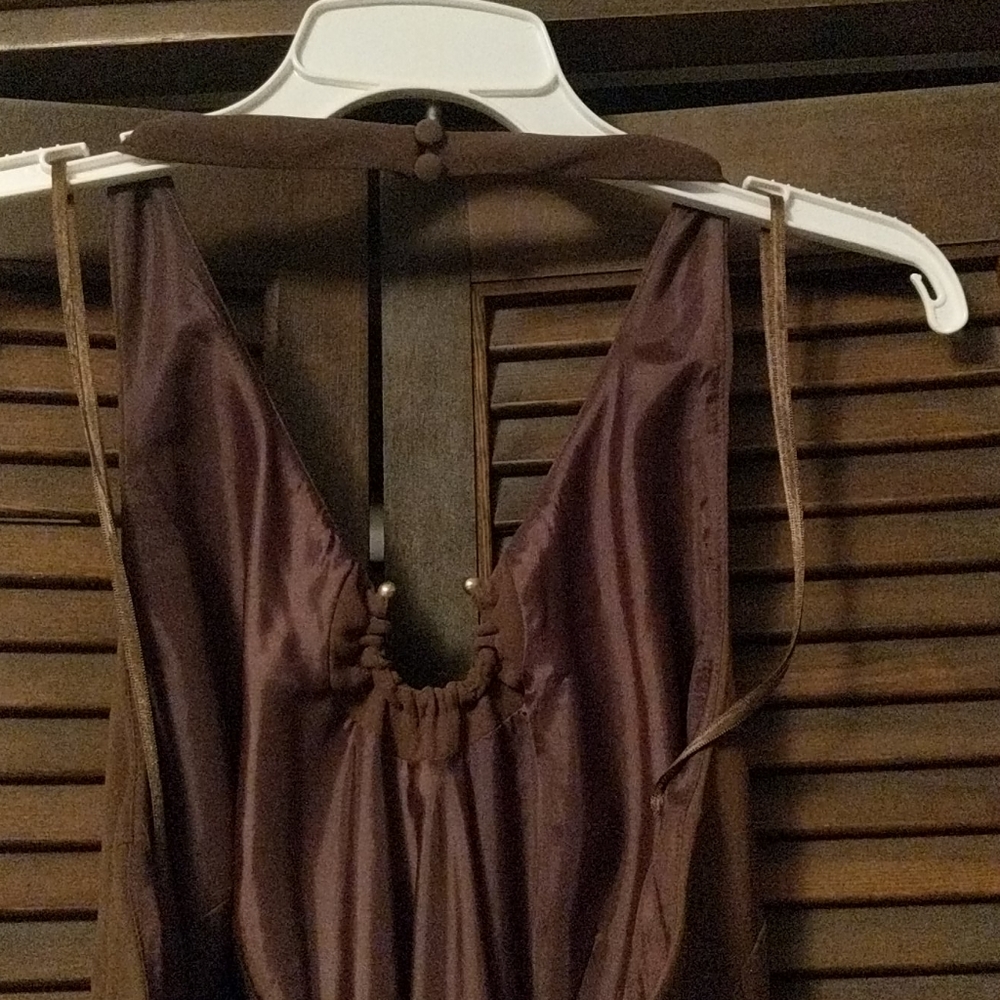 Brown dress - Picture 2 of 5